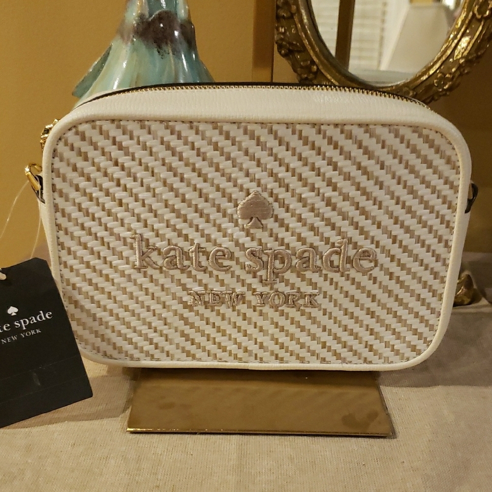NWT! Kate Spade Cream and Tan Crossbody Bag ( OH SNAP ) - Picture 1 of 8